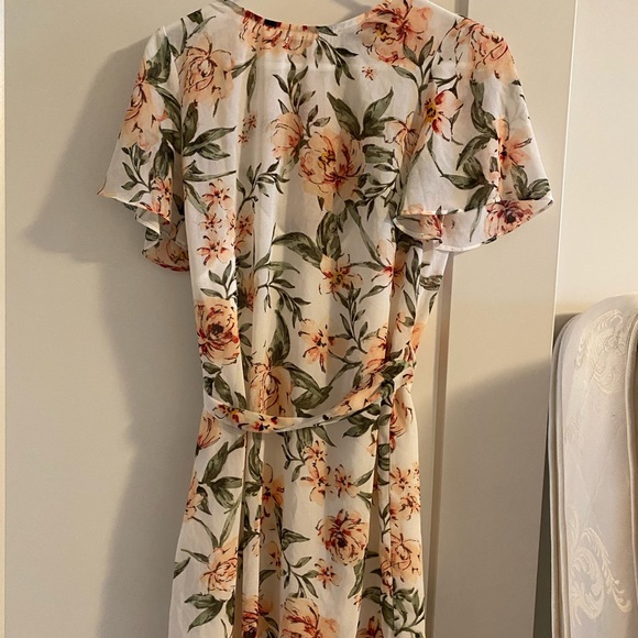 Dynamite Dress Size Small Never Worn - Picture 2 of 3